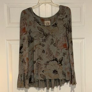 Chaser Pleated High Low Top